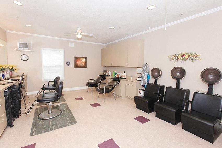 Englewood Vista Apartments, 5700 North Main St., Gladstone, MO RentCafe